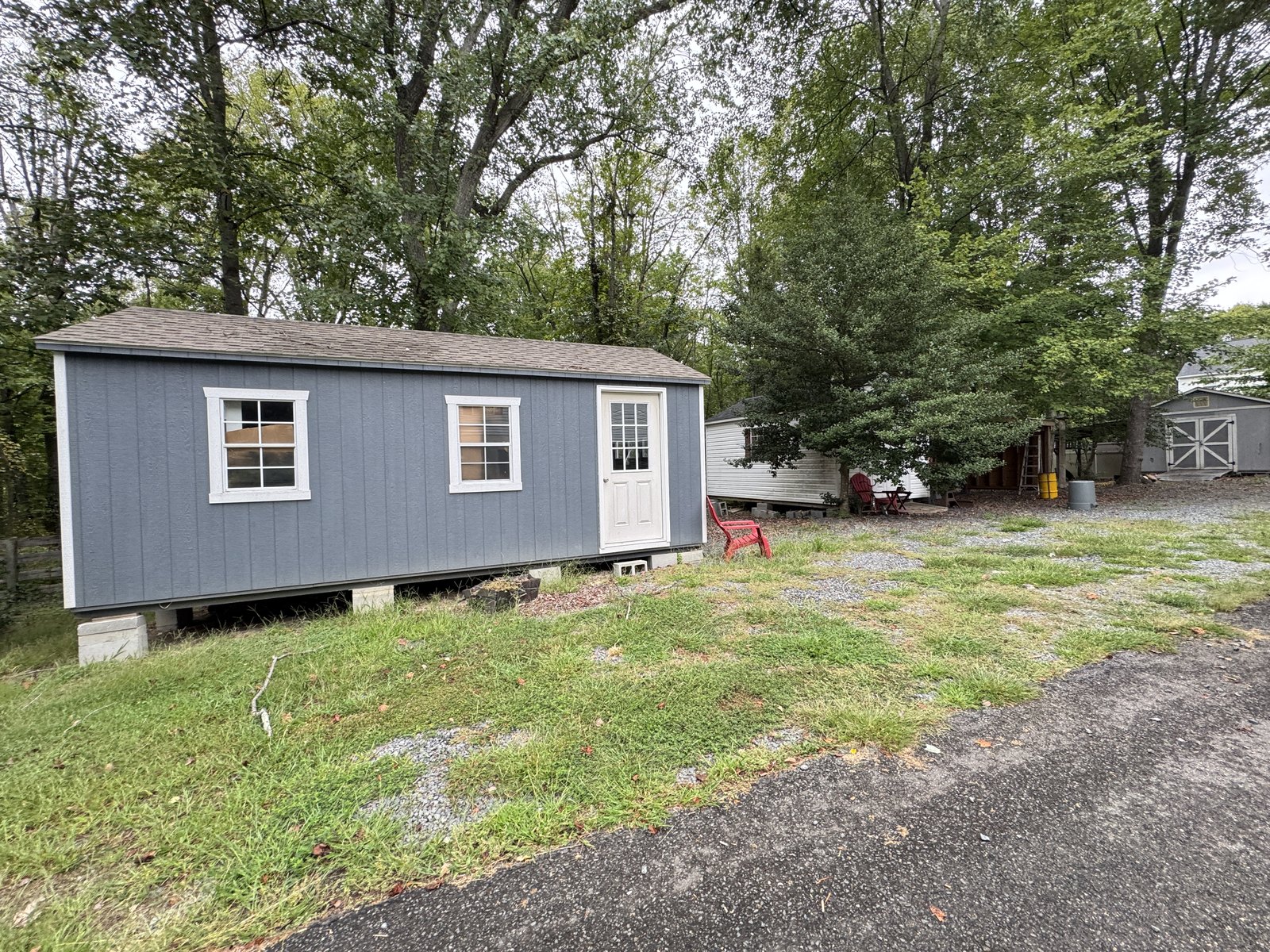 Detached outbuilding at 504 Sanford Dr, Fredericksburg VA