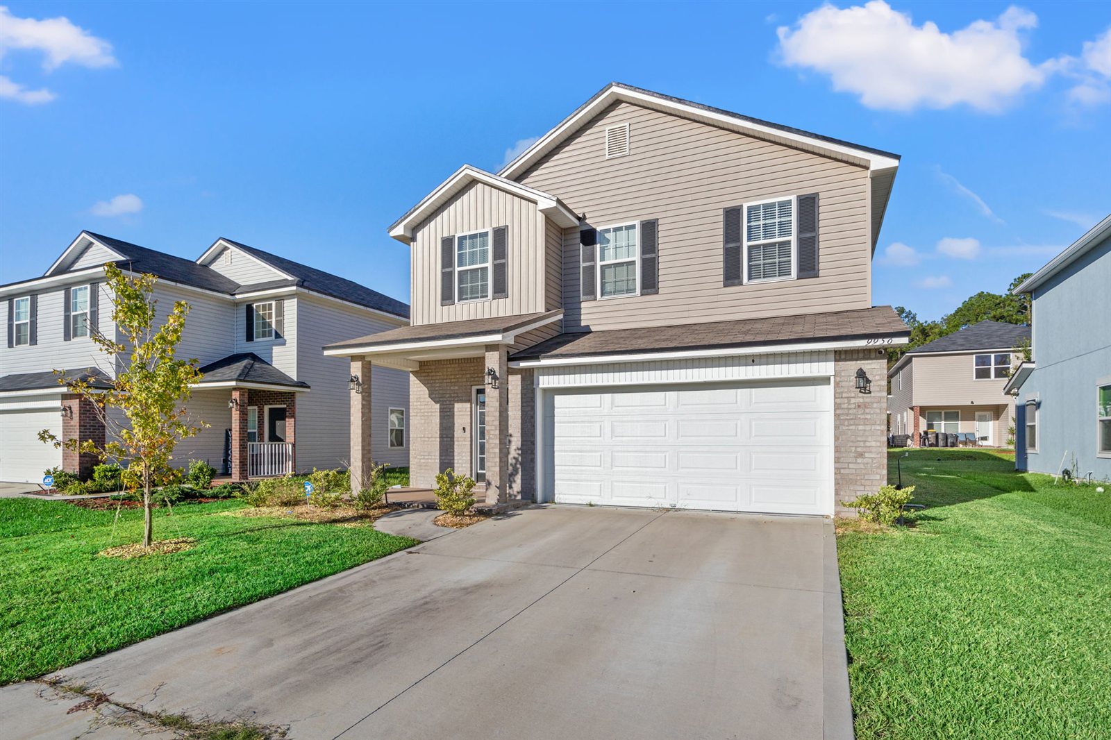 Front exterior angle at 9956 Redfish Marsh Cir, Jacksonville FL