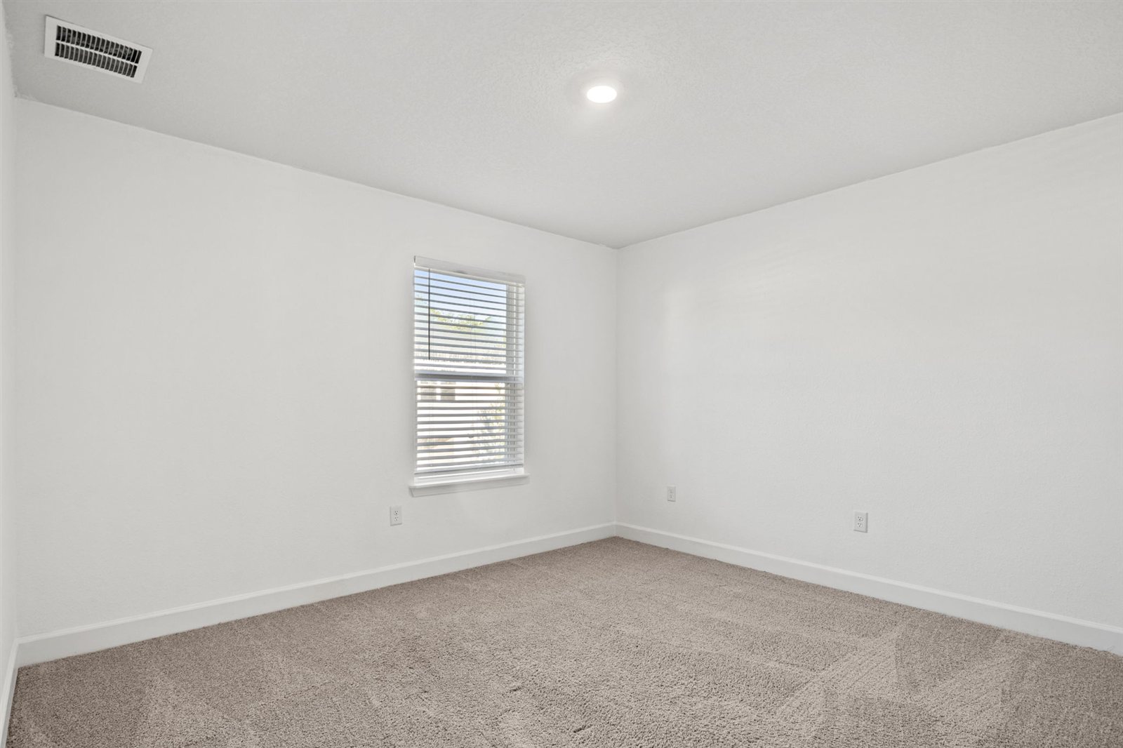 Additional bedroom at 9956 Redfish Marsh Cir, Jacksonville FL