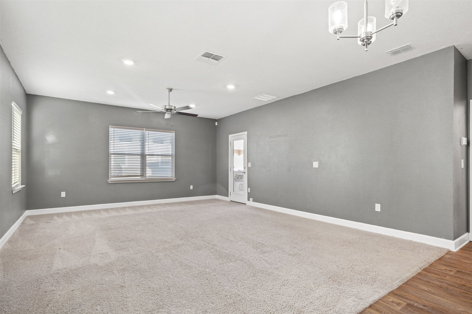 Living and dining area at 9956 Redfish Marsh Cir, Jacksonville FL