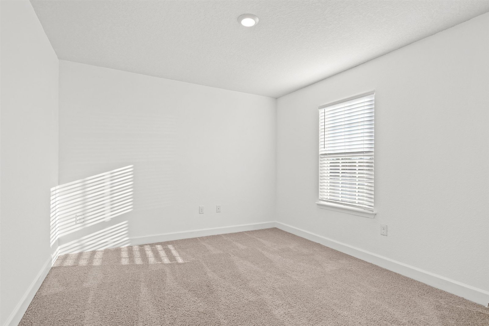 Sunlit bedroom at 9956 Redfish Marsh Cir, Jacksonville FL