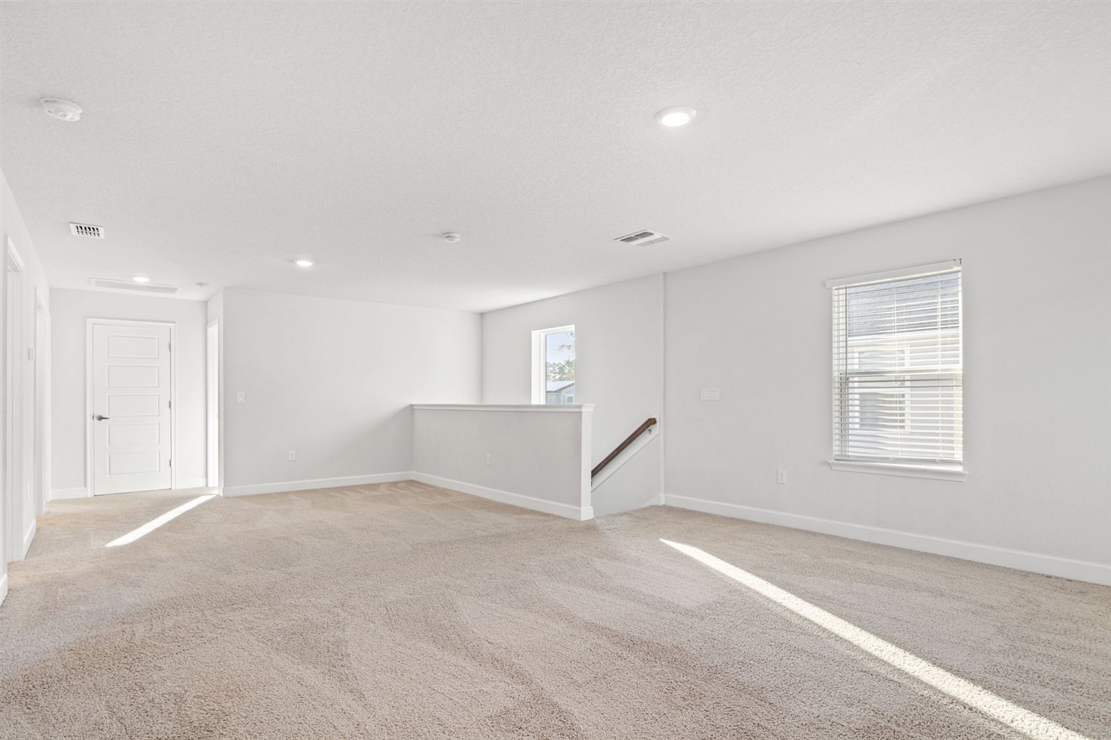 Upstairs loft at 9956 Redfish Marsh Cir, Jacksonville FL